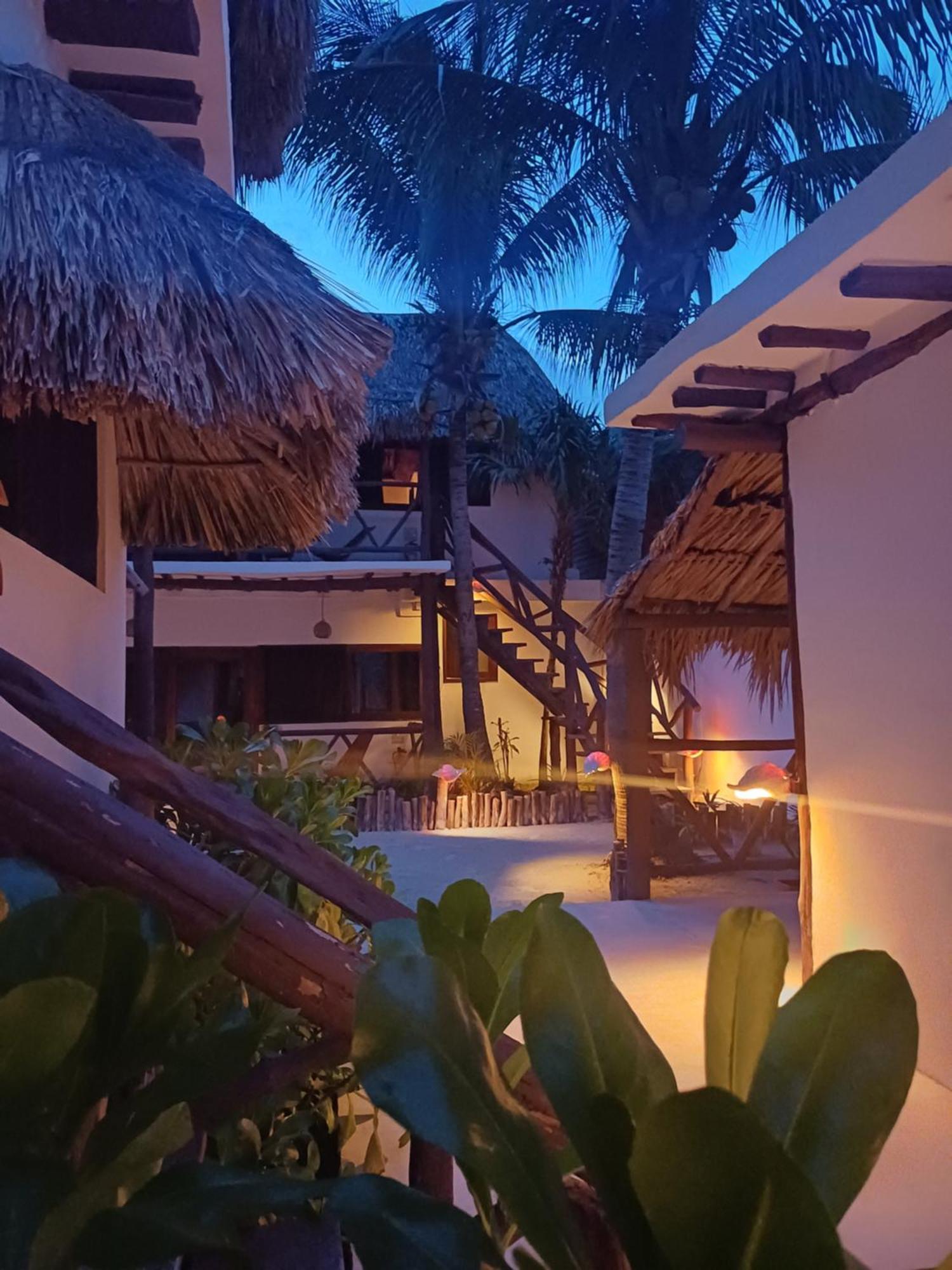 Casa Sofia Holboxアパートホテル エクステリア 写真