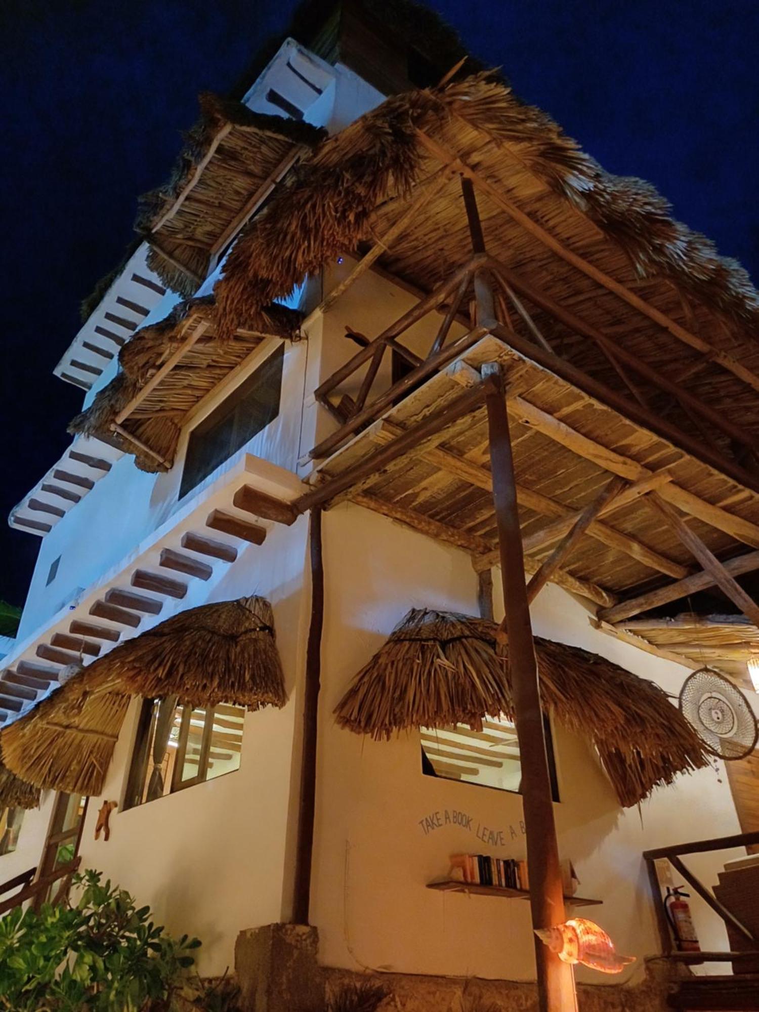 Casa Sofia Holboxアパートホテル エクステリア 写真